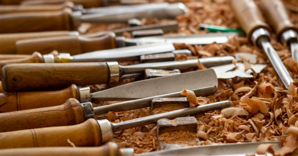 Herramientas para tallar madera para principiantes. 