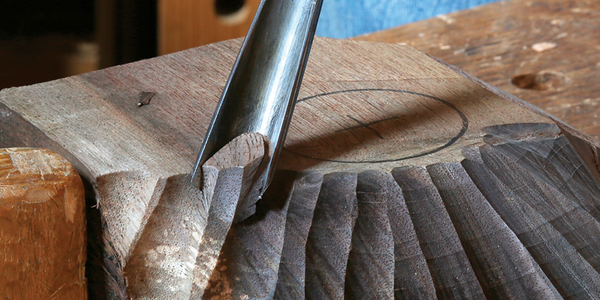 Beyond wood: exploring alternative materials with bent gouges