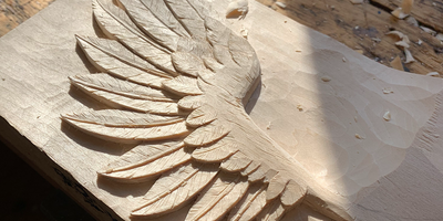 The role of bent gouges in relief carving