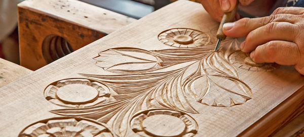 Carving calm: how wood carving became the ultimate therapeutic hobby for modern mind