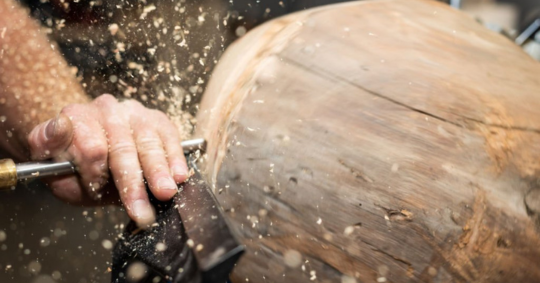 How to choose the right wood for your carving project?
