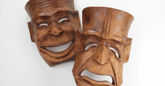 How to carve a wooden mask?